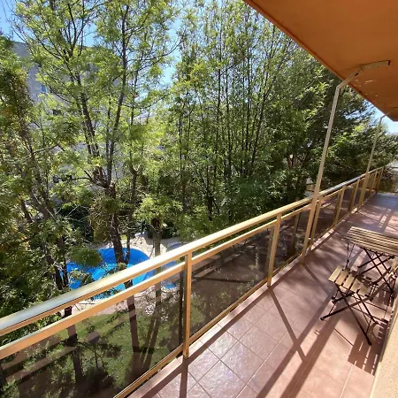 For A Costa Brava Appartement *